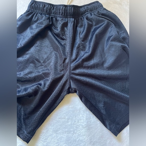 2 x $12 Russell Athletic Blue Mesh Athletic Shorts Size M - Picture 8 of 10